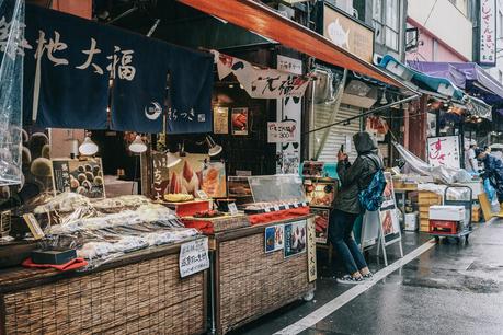Tokyo_Travel_Guide-Fish_Market-Harajuku-Levis_Denim_Skirt-Off_The_Shoulders_Top-YSL_Sneakers-Outfit-Collage_Vintage-Street_Style-83