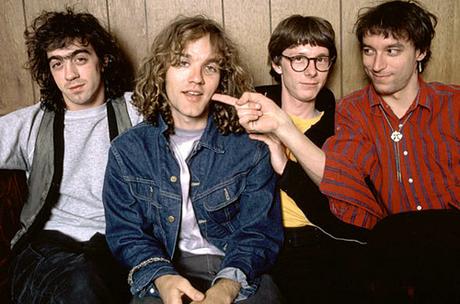 Las Cinco Canciones de Whatgoesaround (IV): “Half a World Away” (R.E.M.)