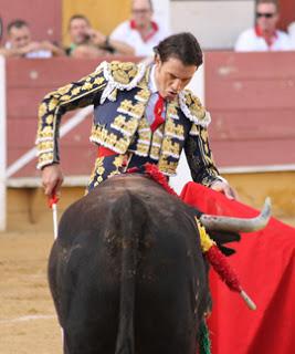 TRIPLE SALIDA A HOMBROS EN CABRA, CON UN ALEJANDRO TALAVANTE EN ESTADO DE GRACIA