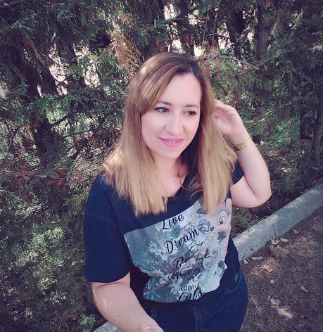 Conociendo a dear tee