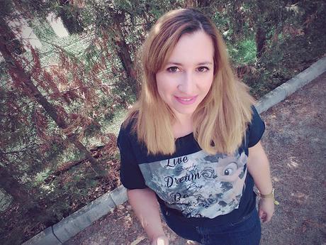 Conociendo a dear tee