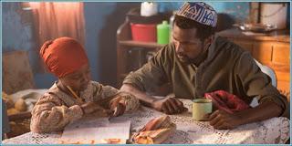 ESPÍAS DESDE EL CIELO (Eye in the Sky) (Reino Unido (U.K.), Sudráfrica; 2016) Thriller, Bélico, Social