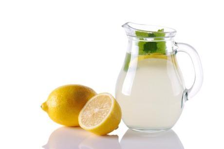jugo-natural-de-limon-jarra