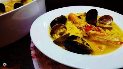 Sopa de mariscos y arroz