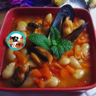 Sopa de mariscos y arroz