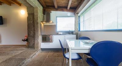 Cabana Rustica de Madera y Piedra