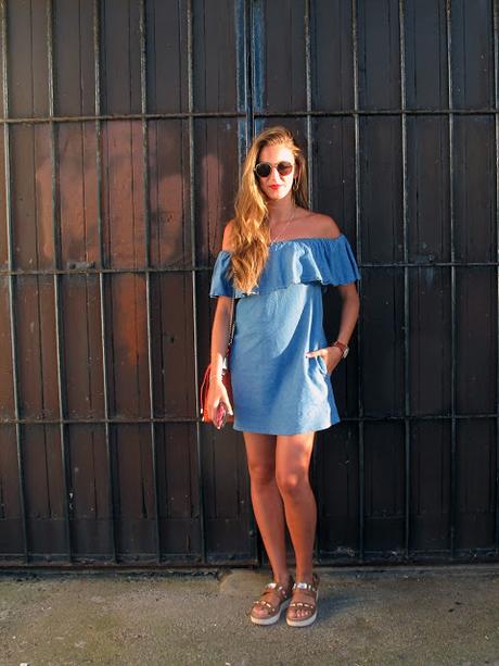 Vestido vaquero off shoulder