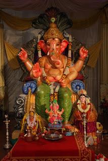 LAS CELEBRACIONES GANESH CHATURTHI - SATHYA SAI GRAMA, MUDDENAHALLI - 05 DE SEPTIEMBRE, EL AÑO 2016