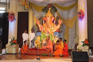 LAS CELEBRACIONES GANESH CHATURTHI - SATHYA SAI GRAMA, MUDDENAHALLI - 05 DE SEPTIEMBRE, EL AÑO 2016