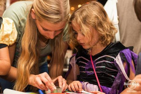 Talleres infantiles Clayrocks! en Hard Rock Cafe hard_rock_cafe_halloween-0004
