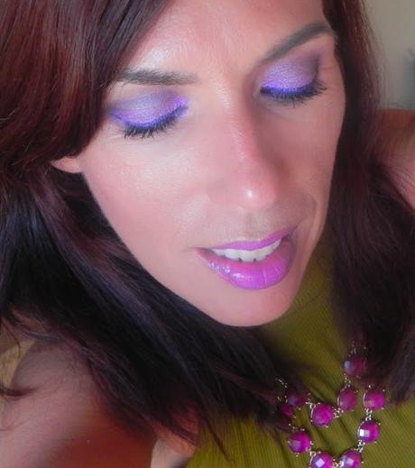 Violeta perlado con toque de verde (Look con Nyx)