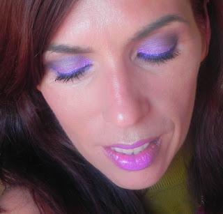 Violeta perlado con toque de verde (Look con Nyx)