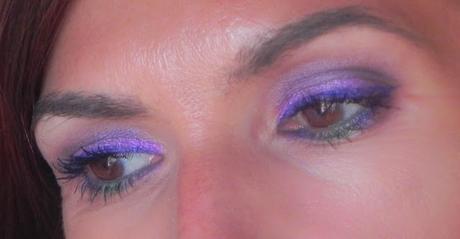 Violeta perlado con toque de verde (Look con Nyx)