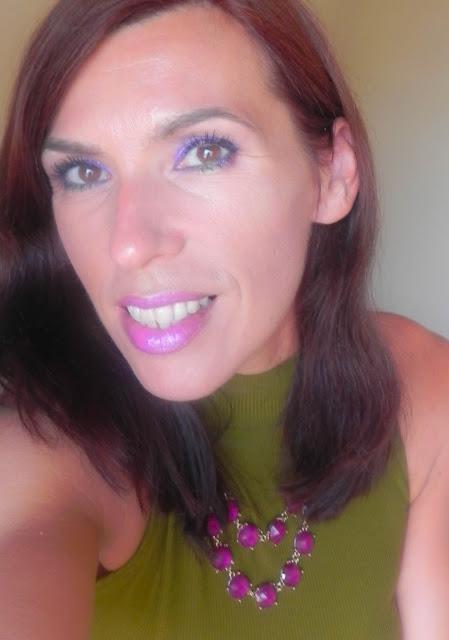 Violeta perlado con toque de verde (Look con Nyx)