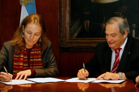Salud y UNICEF firman acuerdo de cooperación.
