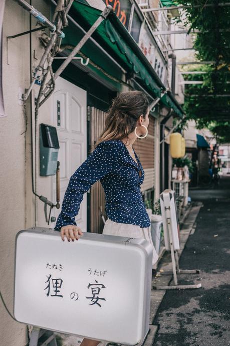Tokyo_Travel_Guide-Outfit-Collage_Vintage-Street_Style-Reformation_Shorts-Realisation_Par_Stars_Blouse-Sneakers-Flea_Market_Backpack-87