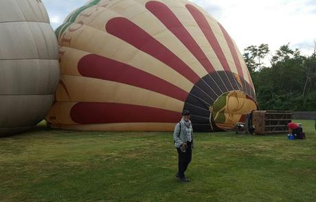 Una mañana volando en globo........   One morning balloon flying ........