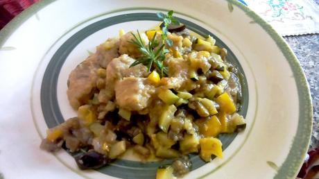 Guiso de pechuga de pollo con verduras - Pollo con berenjenas, pimientos y calabacines - Pollo con verdure - Chicken stew with vegetables recipe