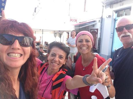 EL CAMINO A SANTIAGO: LOS SELFIES CON LOS AMIGOS DE RUTA