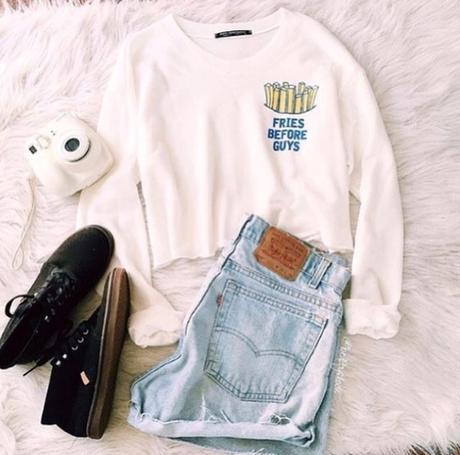 Resultado de imagen de jeans polaroid we heart it