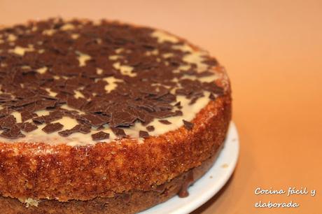 BIZCOCHO A LOS TRES CHOCOLATES