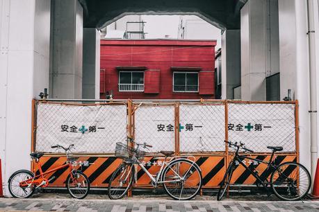 Skytree & Akihabara tokyo_travel_guide-outfit-collage_vintage-street_style-lovers_and_friends_jumpsuit-white_outfit-espadrilles-backpack-levis_denim_jacket-akihabara-112