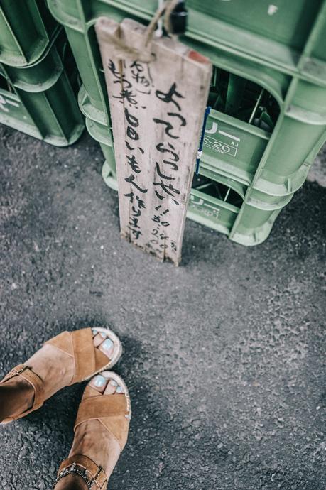 tokyo_travel_guide-outfit-collage_vintage-street_style-lovers_and_friends_jumpsuit-white_outfit-espadrilles-backpack-levis_denim_jacket-akihabara-95