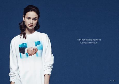 Adobe lanza una colección de camisetas con las típicas fotos de stock