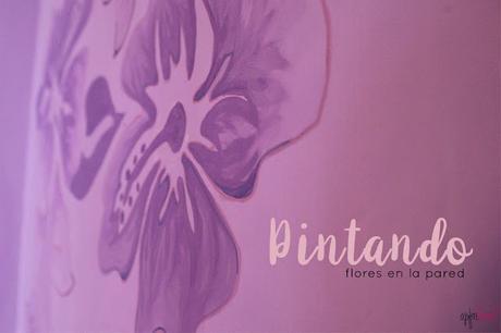 Pintando flores en la pared