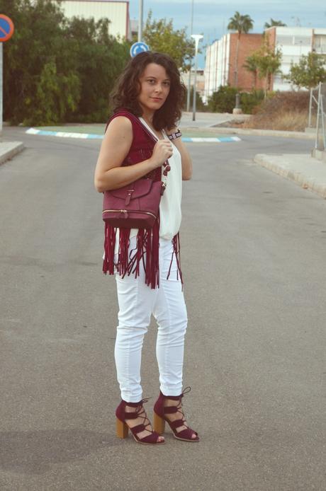 look_blanco_y_burdeos_summer_2016_streetstyle_fashionblogger_mivestidoazul-5