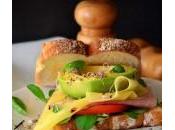 Sandwich emmental aguacate