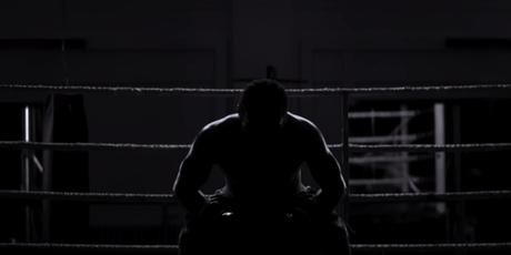 El nuevo spot del iPhone 7 llega totalmente en negro