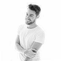 CHICAS MALAS, lo nuevo de CARLOS SALINAS.