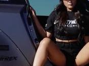 Doczilla. Nissan Liberty Walk tanto especial.