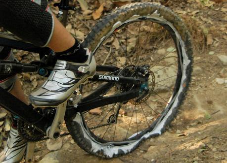 Cubiertas tubeless: Consejos para montarlas sin compresor