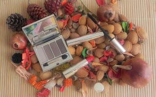 La favorecedora y elegante colección de Clarins para este otoño 2016