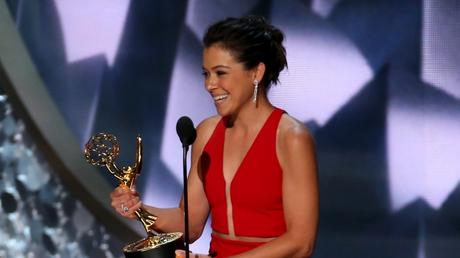 TATIANA MASLANY GANA EL EMMY