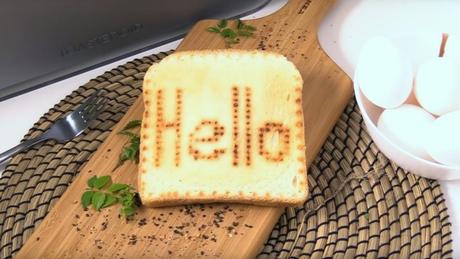 Una tostadora que “imprime” mensajes en las tostadas desde tu smartphone