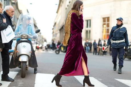 outfit con vestido de terciopelo 