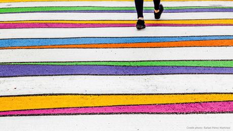 Los pasos de cebra se llenan de color en este pueblo madrileño