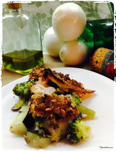 Brócoli y calabacín con cobertura crujiente de miga y nueces Brócoli y calabacín con cobertura crujiente de migas y nueces 1