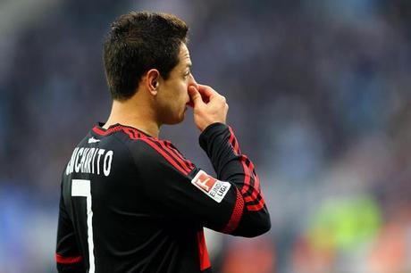 ‘Chicharito’ y el Bayer mal y de malas