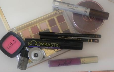 Plata perlado con aires góticos (look)