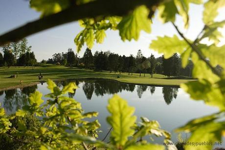 Mondariz, la magia del agua. lago-balneario-mondariz