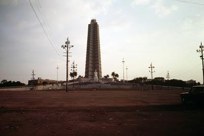 PASEO POR CENTRO HABANA, EL VEDADO, CEMENTERIO DE COLÓN Y...