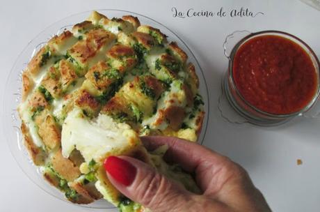 Pan relleno de  queso al horno