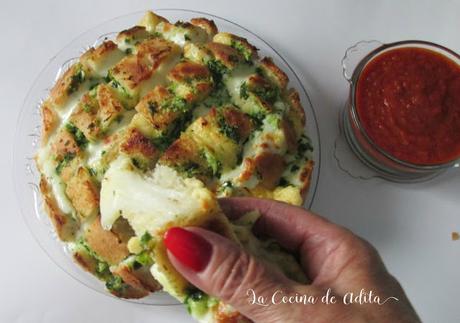 Pan relleno de  queso al horno