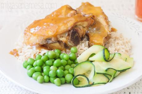 Pollo a la naranja caramelizado con cardamomo