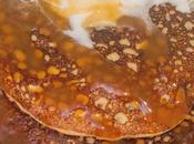 Tortitas avena gofre choco blanco, higos, avellanas nibs cacao helado caramelo