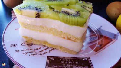 Terrina de kiwis con leche condensada